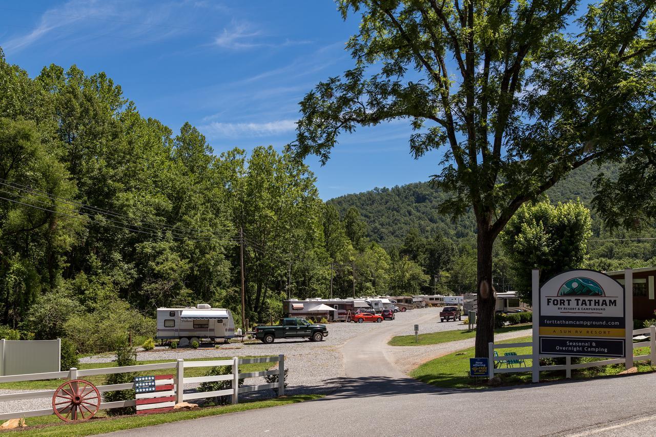 Fort Tatham Rv Resort Sylva Eksteriør bilde