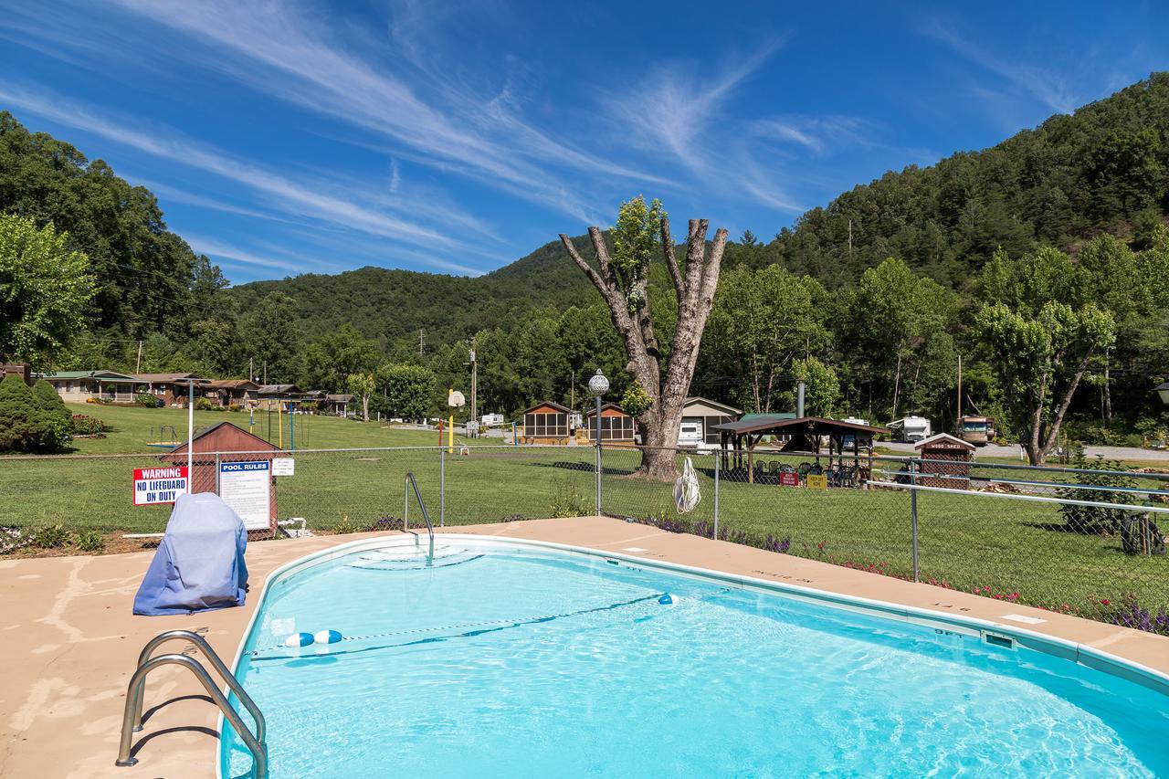 Fort Tatham Rv Resort Sylva Eksteriør bilde